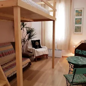 appartement-agrable-plein-centre-15-min-mer.fr-provencehotel.com/
